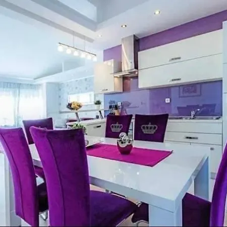 Stylish Suburb With Private Parking & Wifi, Between Centre And Brijuni Pristine Seaside Póla
