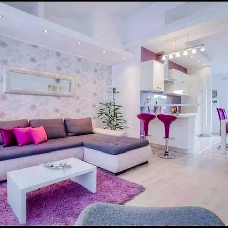 Lejlighed Stylish Suburb With Private Parking & Wifi, Between Centre And Brijuni Pristine Seaside